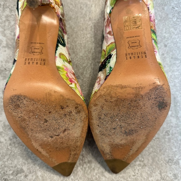 Floral Stuart Weitzman Pumps - size 8 - Picture 3 of 3
